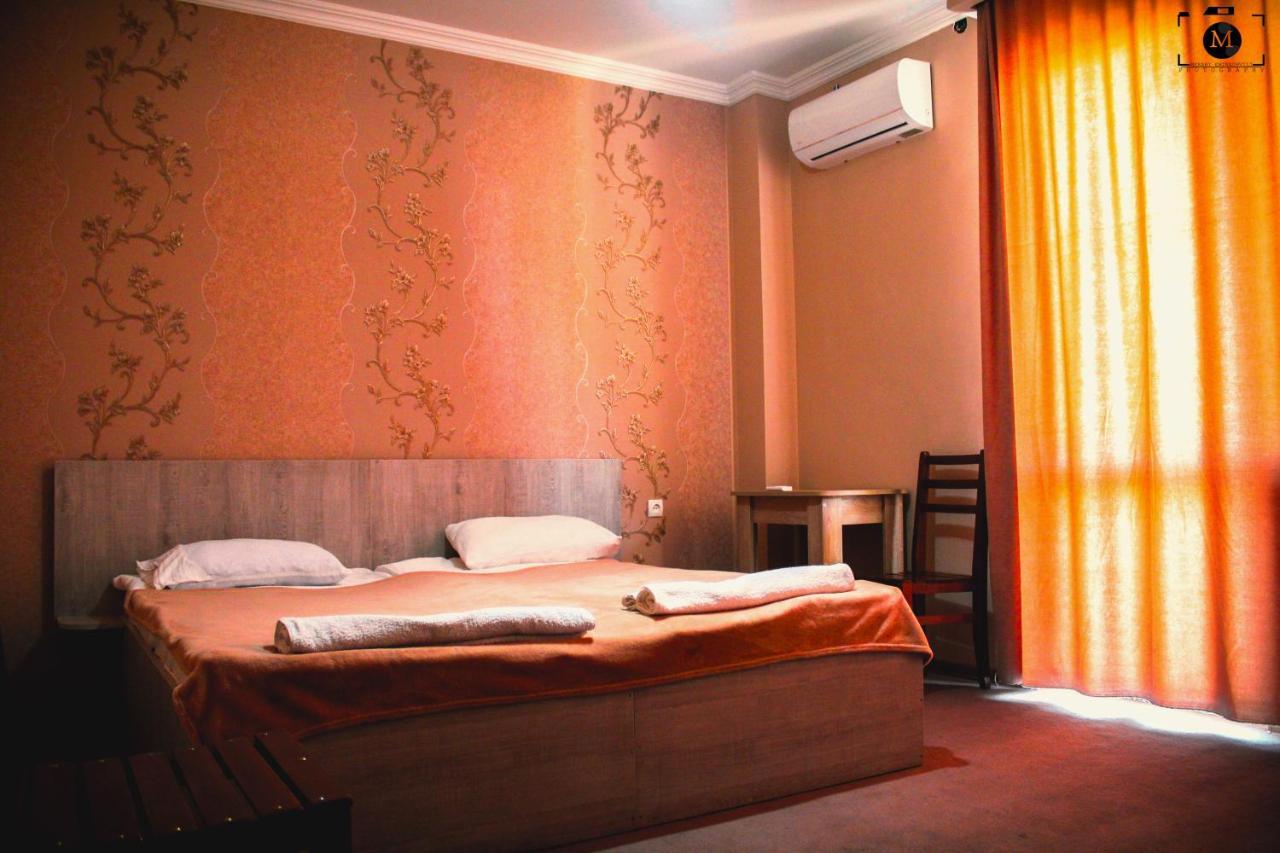 Gh Sanapiro Hotell Telavi Exteriör bild