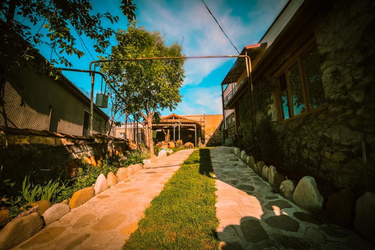 Gh Sanapiro Hotell Telavi Exteriör bild