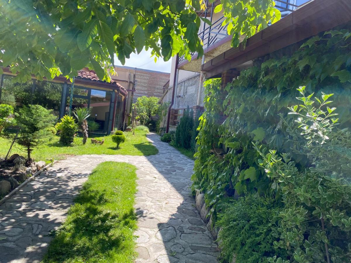 Gh Sanapiro Hotell Telavi Exteriör bild
